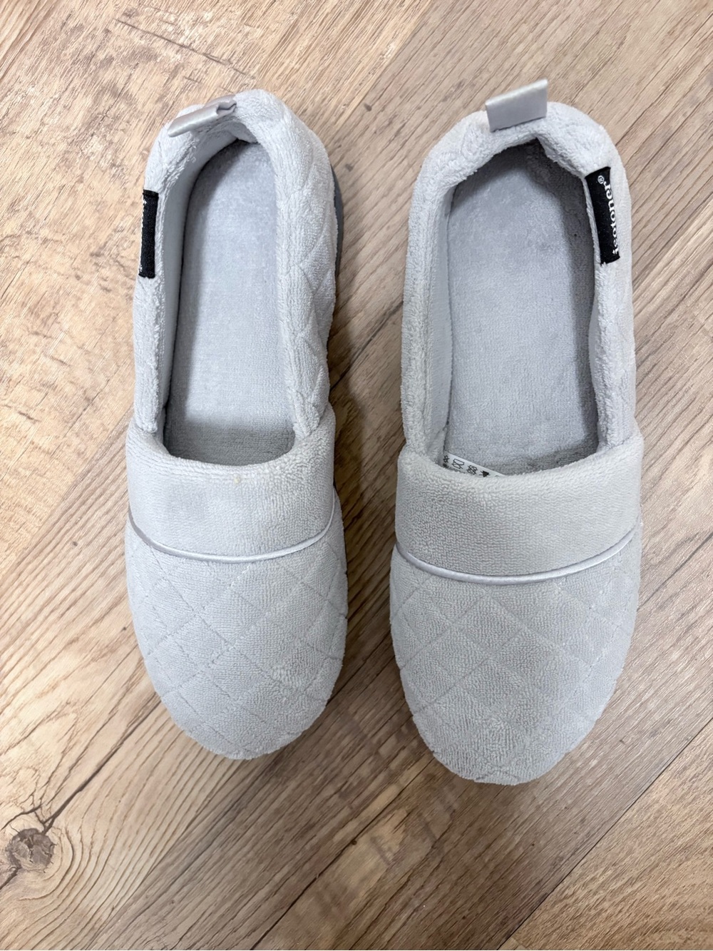 isotoner Quilted Slip-On Slippers in Light Gray